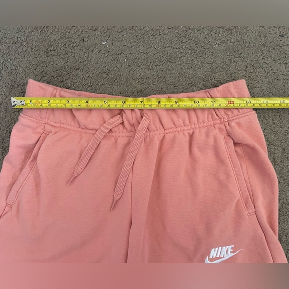 NIKE Pink Coral Sweatshorts, Size Large - Picture 9 of 10
